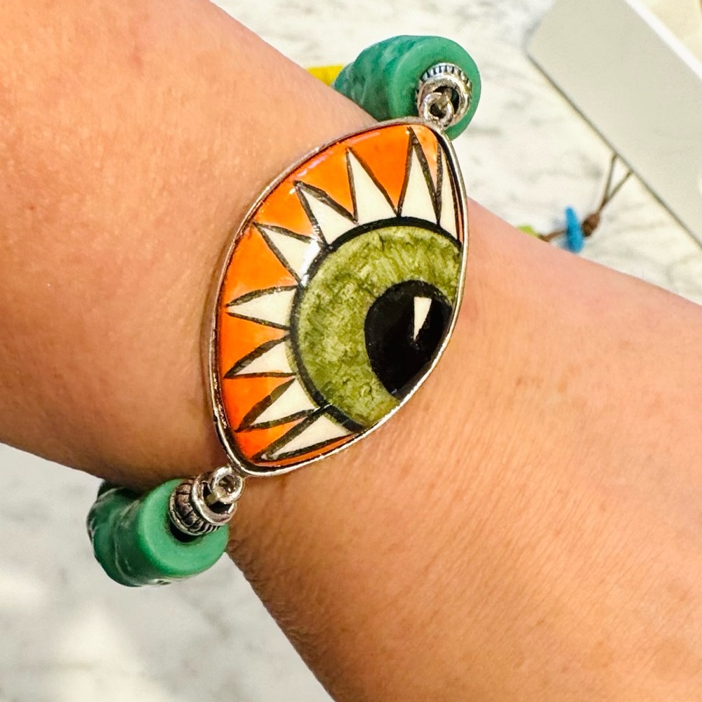 CERAMIC EVIL EYE HANDMADE GOOD
LUCK GREEN STRETCH BRACELET ( 1 Piece)